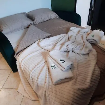 Smaragd Apartment *