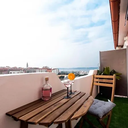 Smaragd Apartamento *